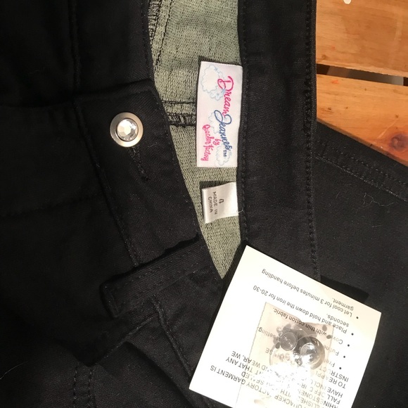 Dream Jeans by Quaker Factory Bootcut Jeans-SZ 4 ** New With Tags** - Picture 7 of 7